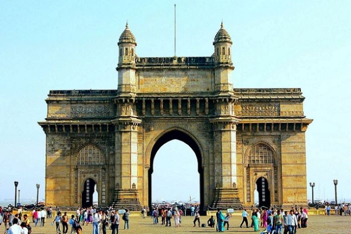 Letter To Mumbai From A True Blue Delhiite