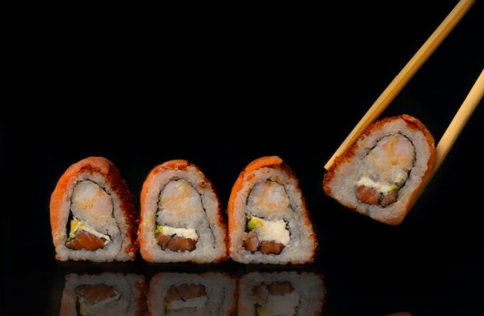 Exploring Traditional Sushi vs. Modern Sushi Rolls